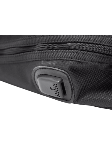 MCASTER-LIVE-BAG