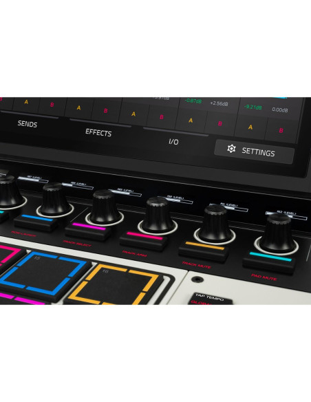 Akai - MPC-XL - Terre de Son
