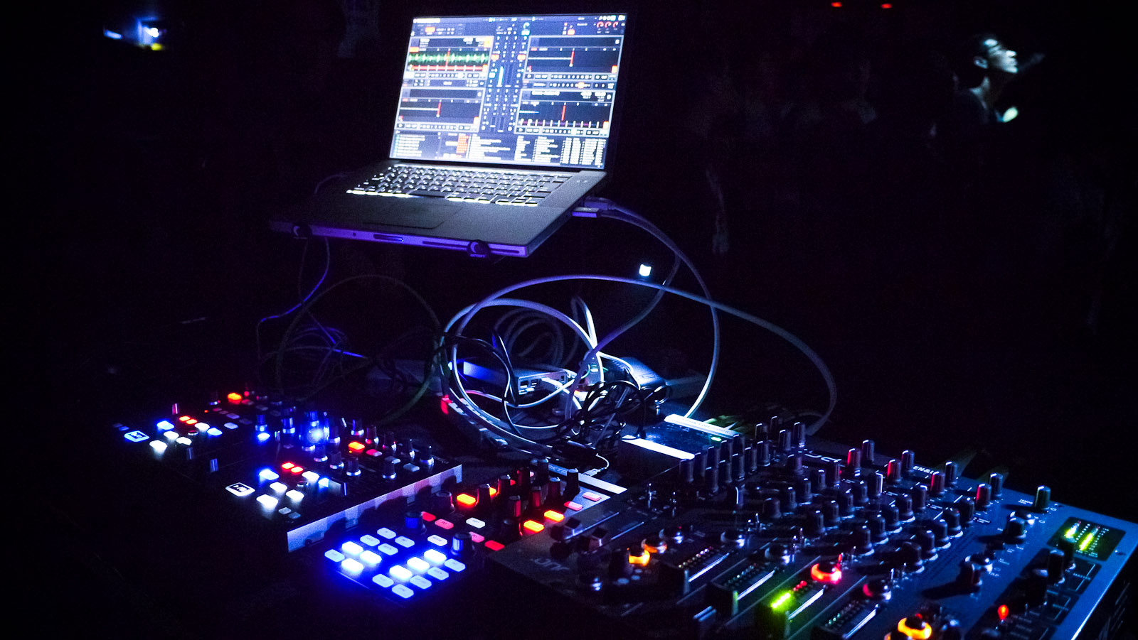 Nouvelle table de mixage DJ